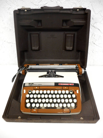 Vintage Smith Corona Classic 12 Portable Typewriter, Two Tone Brown Beige, Retro Mid Century Design, Original Case